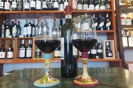 The Salon of Chianti Ceramics and Wine