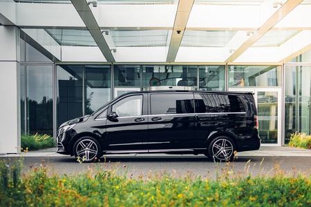 9-Hour Private Prague Tour with Personal Driver