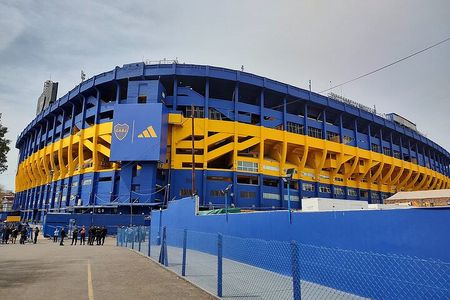 Two Stadiums: Boca Juniors & River Plate Tour Experience 