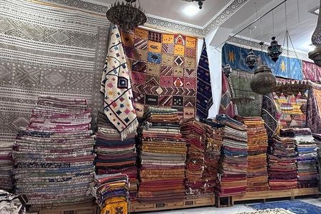Private Cultural Fes Shopping Tour with Local Guide