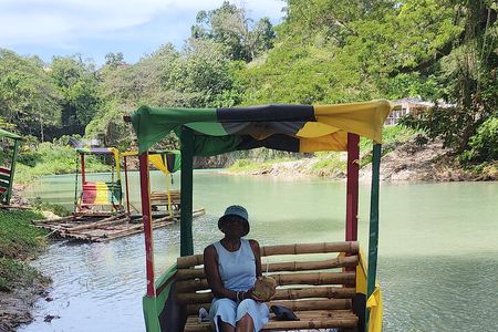 Beach and rafting in beautiful Jamaica