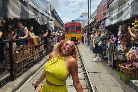 Private Tour to Railway Market and Damnoen Saduak Floating Market