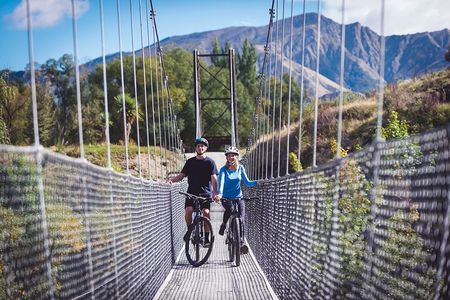 Arrowtown to Gibbston – Iconic Arrow River Bridges Bike Ride