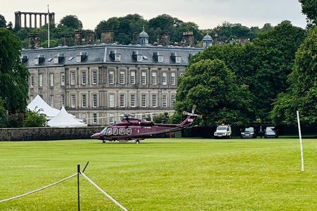 Edinburgh Private 3-Hour Guided Tour in a black cab LEVC TX