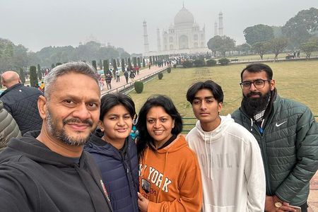 From Delhi Same Day Agra Taj Mahal and Agra Fort Tour By Train