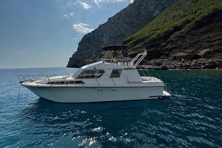 Mallorca Boat "Adventurer" Tour inc Drinks, SUP & Snorkel
