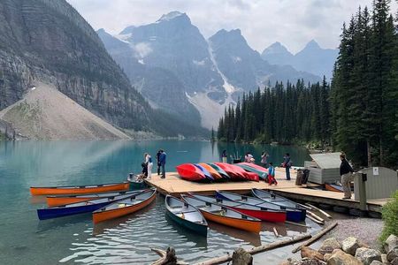 From Canmore Moraine Lake and Lake Louise Sightseeing