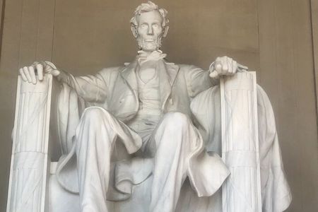 Private Presidential Memorials Luxury Vehicle Experience