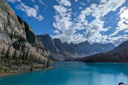 1 Day of Banff Viewpoints Lakes Bow Valley in Private Custom Tour
