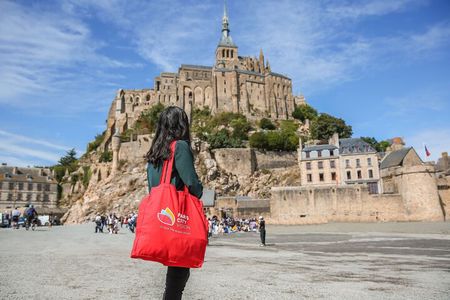 Mont Saint Michel Guided Day Trip with Hotel Pickup
