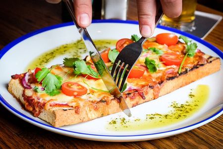 Melbourne Food Tour: 6+ Tastings in Hidden Laneways