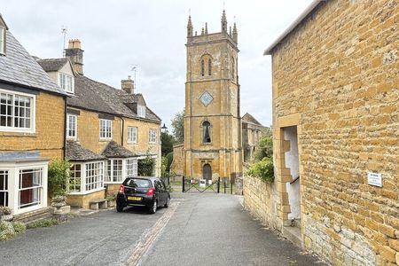 Father Brown Walking Tour in Blockley