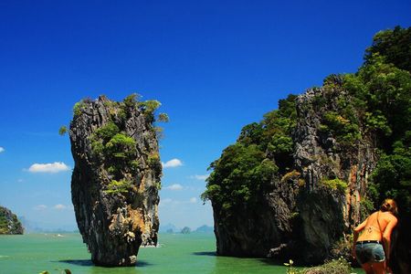 James Bond and Khai Islands Speedboat Tour