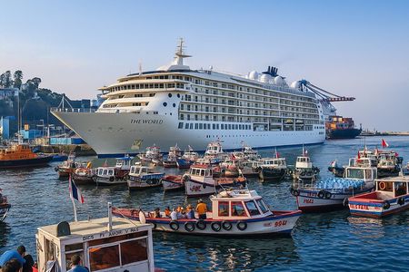 Transfer to San Antonio port with Valparaiso & Casablanca tour