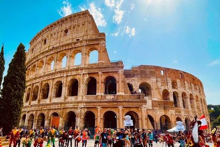Rome Audio Tour with Colosseum Visit