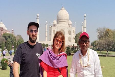 Taj Mahal Day Trip from Delhi by Superfast Train - All Inclusive