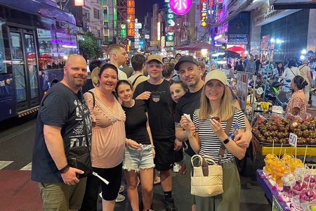 Bangkok: Chinatown Food Tour with Michelin Food Stalls