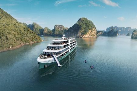 Lyra Cruise Halong Lan Ha Bay 2 Day 1 Night Trip