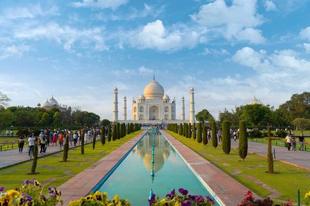 Overnight Agra/Taj Mahal Tour & Fatehpur Sikri Tour