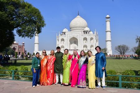 Private Day Tour to Taj Mahal and Agra fort from Delhi
