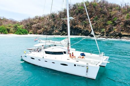 Private Sailing Catamaran : Sunset & Snorkel Oceanic Experience