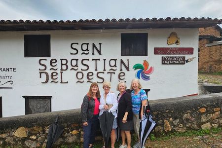 Private Experience to San Sebastián del Oeste