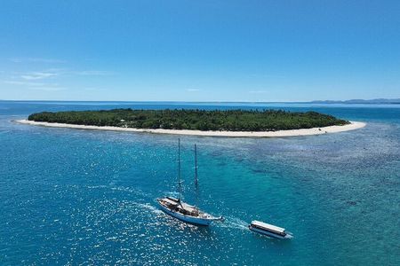 Captain Cook Cruises Fiji - Island and Reef Day Cruise