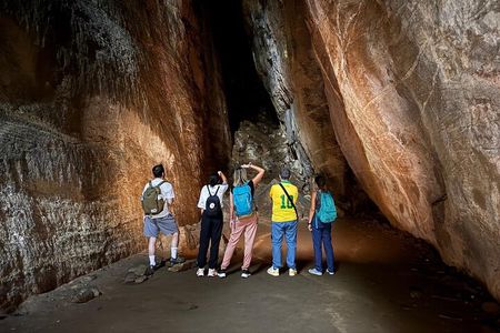 Tijuca Forest: Tour with Waterfalls and Caves