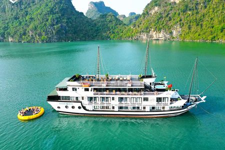  Oasis Bay Party Cruise 3 Days 2 Nights