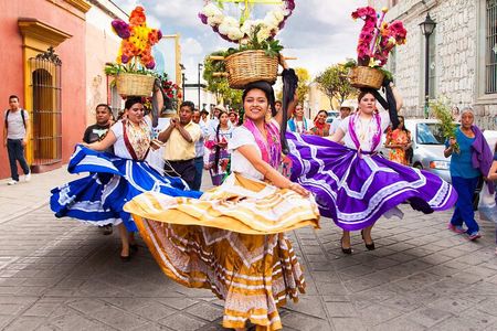 Private Oaxaca Walking Tour with Mezcal Tasting