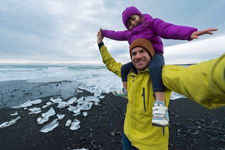 The Glacial Gems Private Tour: South Coast & Diamond Beach 
