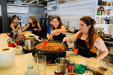 Premium Spanish Cooking Class in Designer Loft: Paella & Tapas