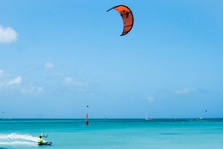Kitesurfing Lessons in Aruba with Vela Sports