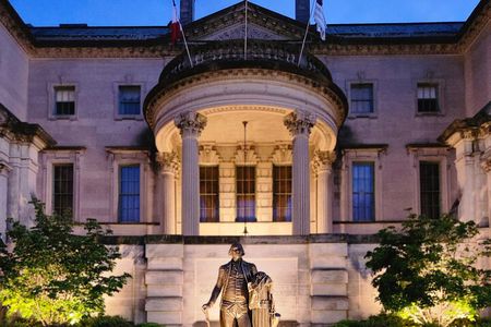 Dark History: Dupont Mansions of the Gilded Age Evening Tour