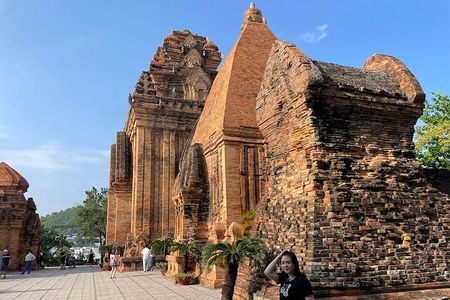 Nha Trang: Half Day City Tour