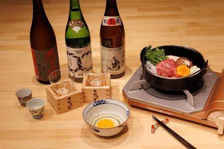 Japanese Sake Tasting & Wagyu Sukiyaki Cooking Class in Tokyo