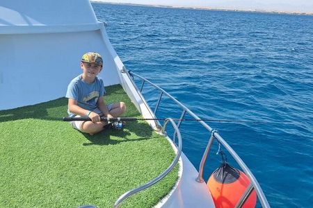 Full Day Fishing and Snorkeling Adventure with Lunch 