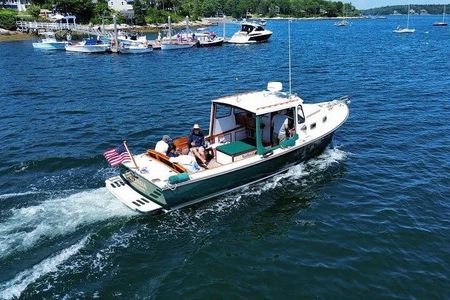 Experience Portland's Waterfront Public Scenic Powerboat Cruise