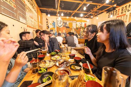 Shinjuku Underground Nightlife Tour: Izakaya Food & Bar Hopping
