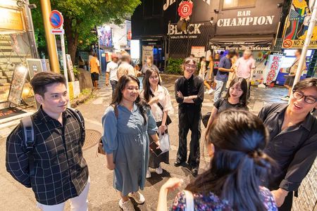 Tokyo | Shinjuku Night Tour: Izakaya, Karaoke & Bar Hopping