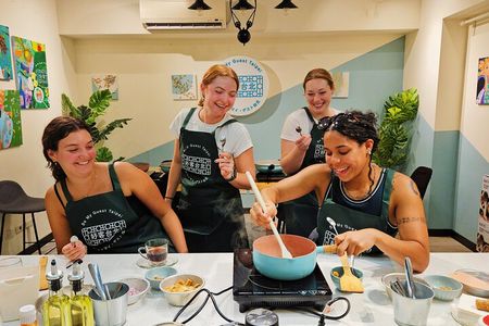 Taipei Cooking Class & Market Adventure in Historic Dadaocheng