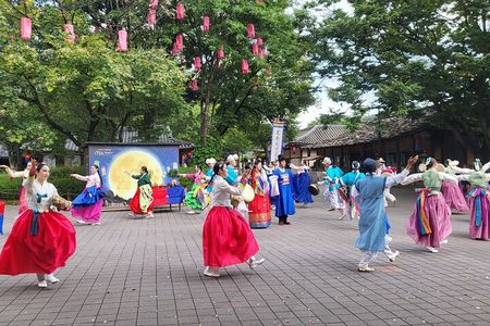 Korea Folk Village and Whasung Fortress Private Tour