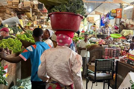 Arusha: Traditional Tanzania Cooking Class & Food Market Tour