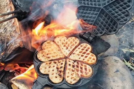 Oslo: Fjord View, Forest Hike & Bonfire Waffel Experience