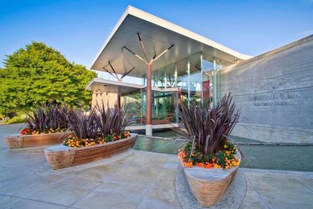 Private FullDay Auckland Sightseeing Tour with Optional PihaBeach