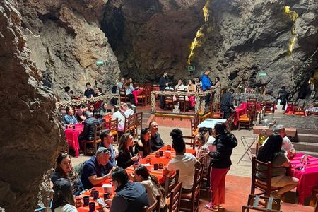 Guided Tour in Area with Cave Breakfast and CDMX Transportation