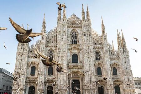 Milan in Style Golf Cart Tour of the Fashion Capital of Italy