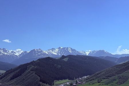 Private Day Tour to Nanshan Pasture and Tianshan Grand Canyon