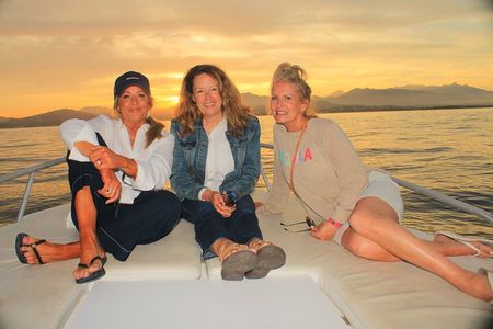 Sunset Cruise San jose del cabo, Appetizers, open bar, snack 