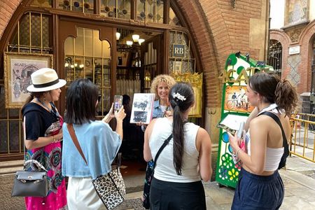 Barcelona Picasso Walking Tour and Museum Visit